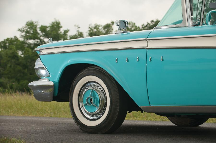 Детали экстерьера Edsel Corsair Convertible 1959 года  (фото 44 из 82)